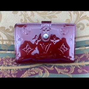Authentic Louis Vuitton Viennois Wallet